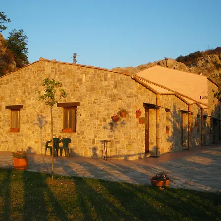 مزرعة للإقامة Mandra Chiusilla Collesano
